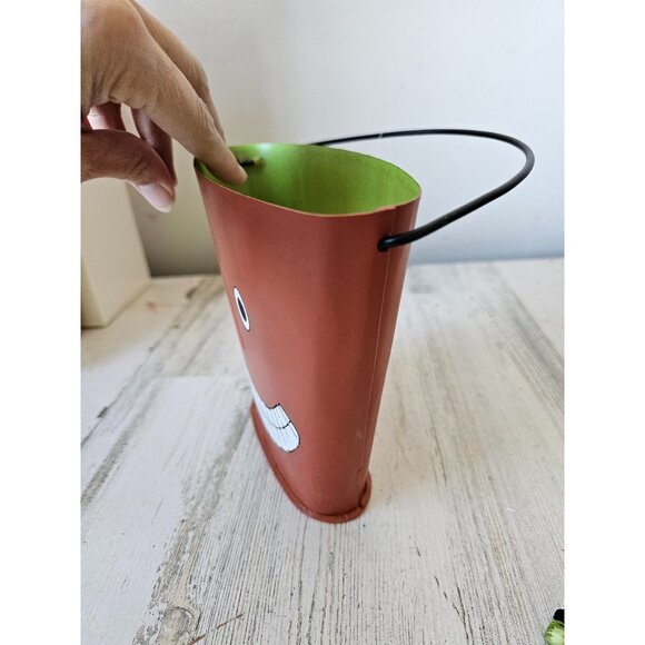 Metal pumpkin shabby chic basket container Halloween decor vtg style - Picture 2 of 7